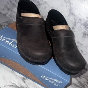DANSKO CLOGS